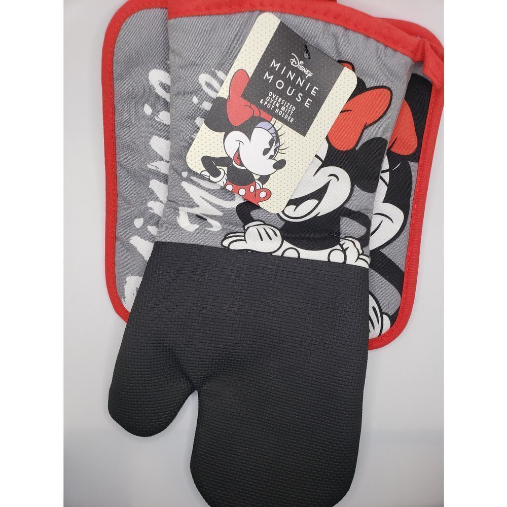 Disney Minnie mouse oven mitt kitchen set